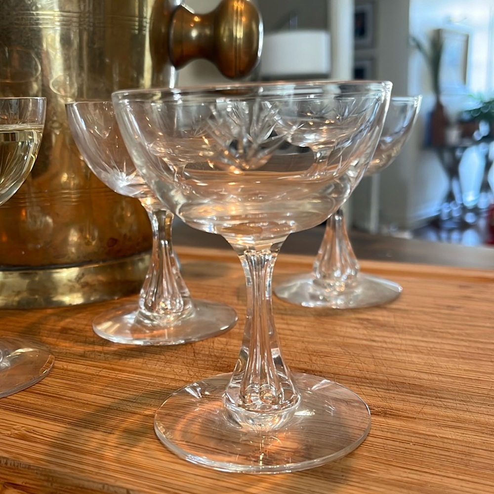 Vintage champagne coup glasses (4)